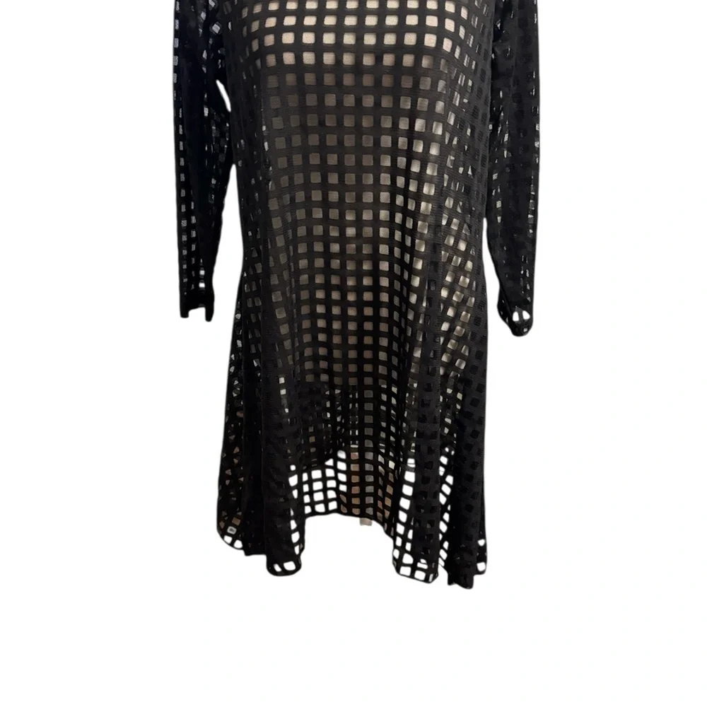STAPLES mesh overlay accent dress size medium